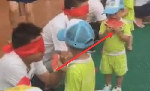 幼儿园吃瓜活动,甜蜜分享，快乐成长
