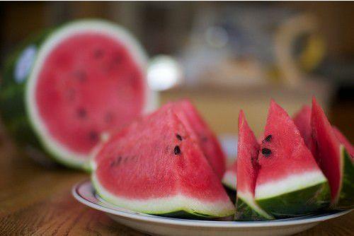 下沉广场打野吃瓜,揭秘街头文化新潮流