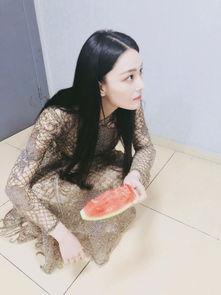 制服裙吃瓜,一场校园吃瓜大揭秘